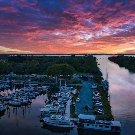 Dolphins Vacation Rental Merritt Island Luaran gambar