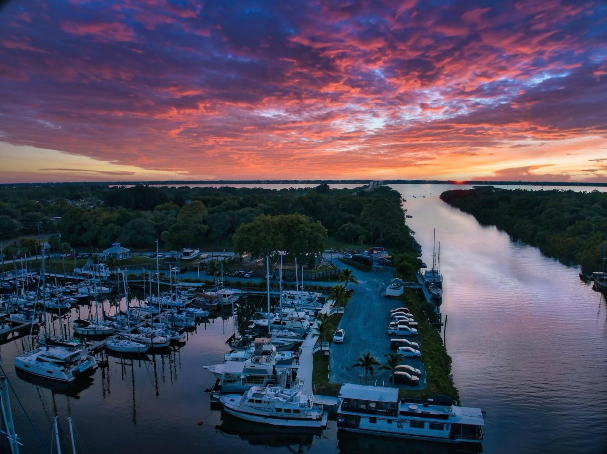 Dolphins Vacation Rental Merritt Island Luaran gambar